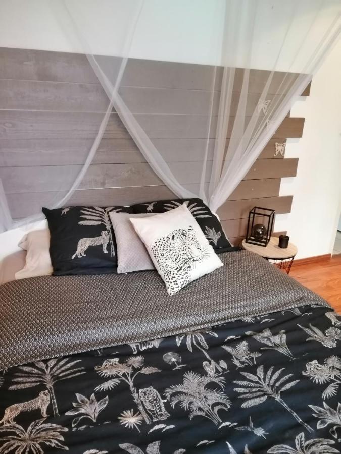 Les Bichettes Bed & Breakfast Mortagne-sur-Sevre Exterior foto
