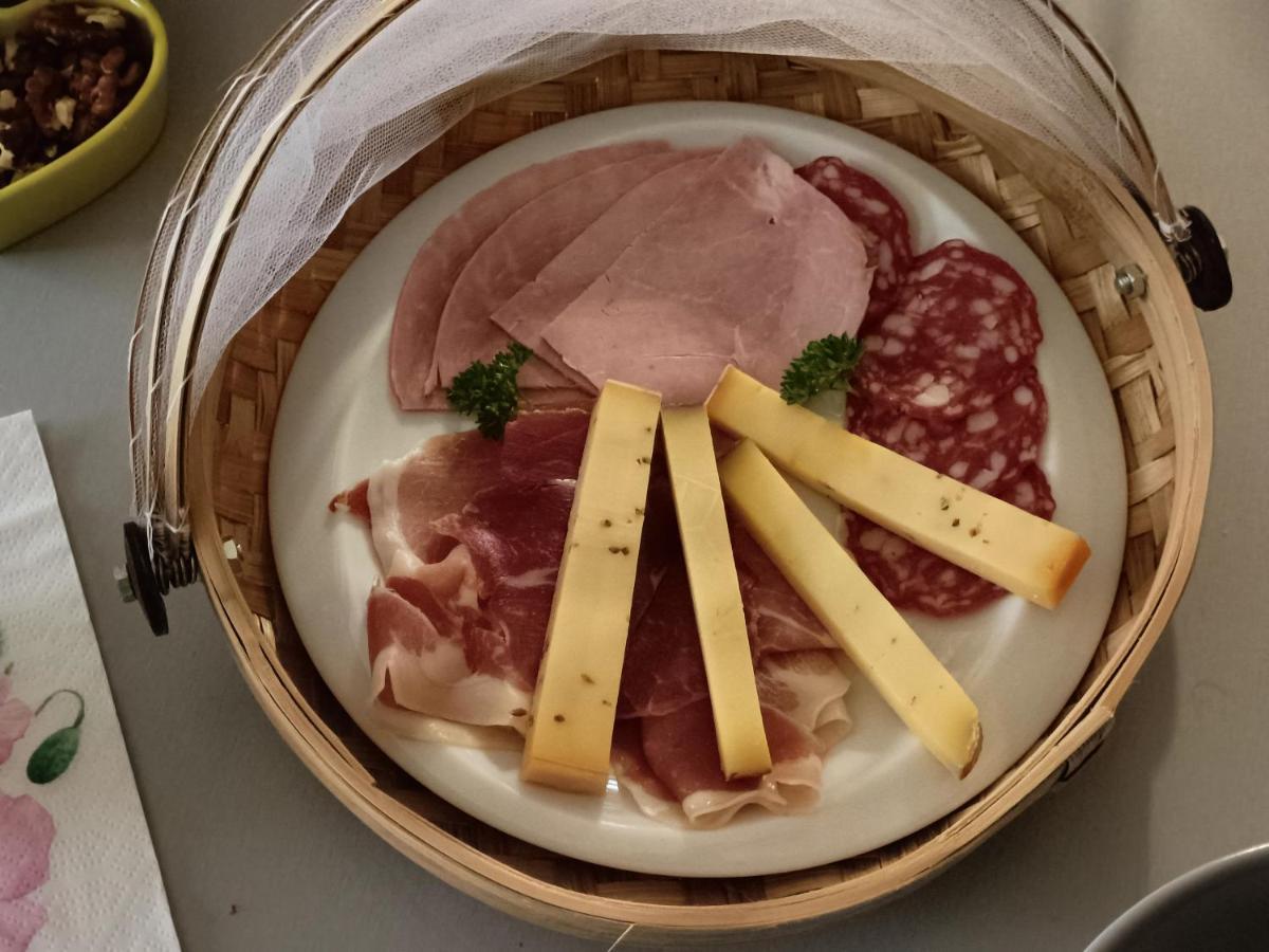 Les Bichettes Bed & Breakfast Mortagne-sur-Sevre Exterior foto