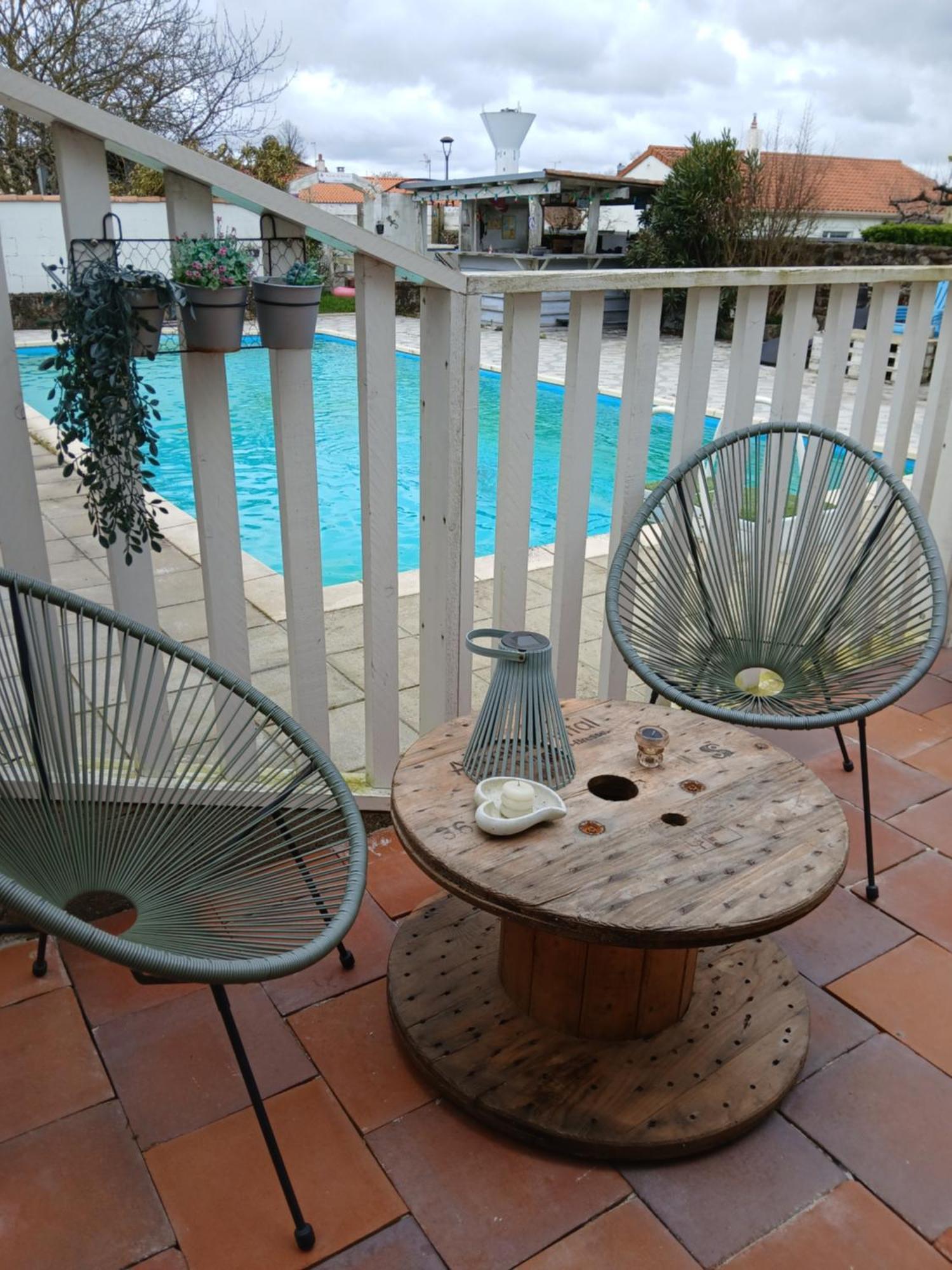 Les Bichettes Bed & Breakfast Mortagne-sur-Sevre Exterior foto